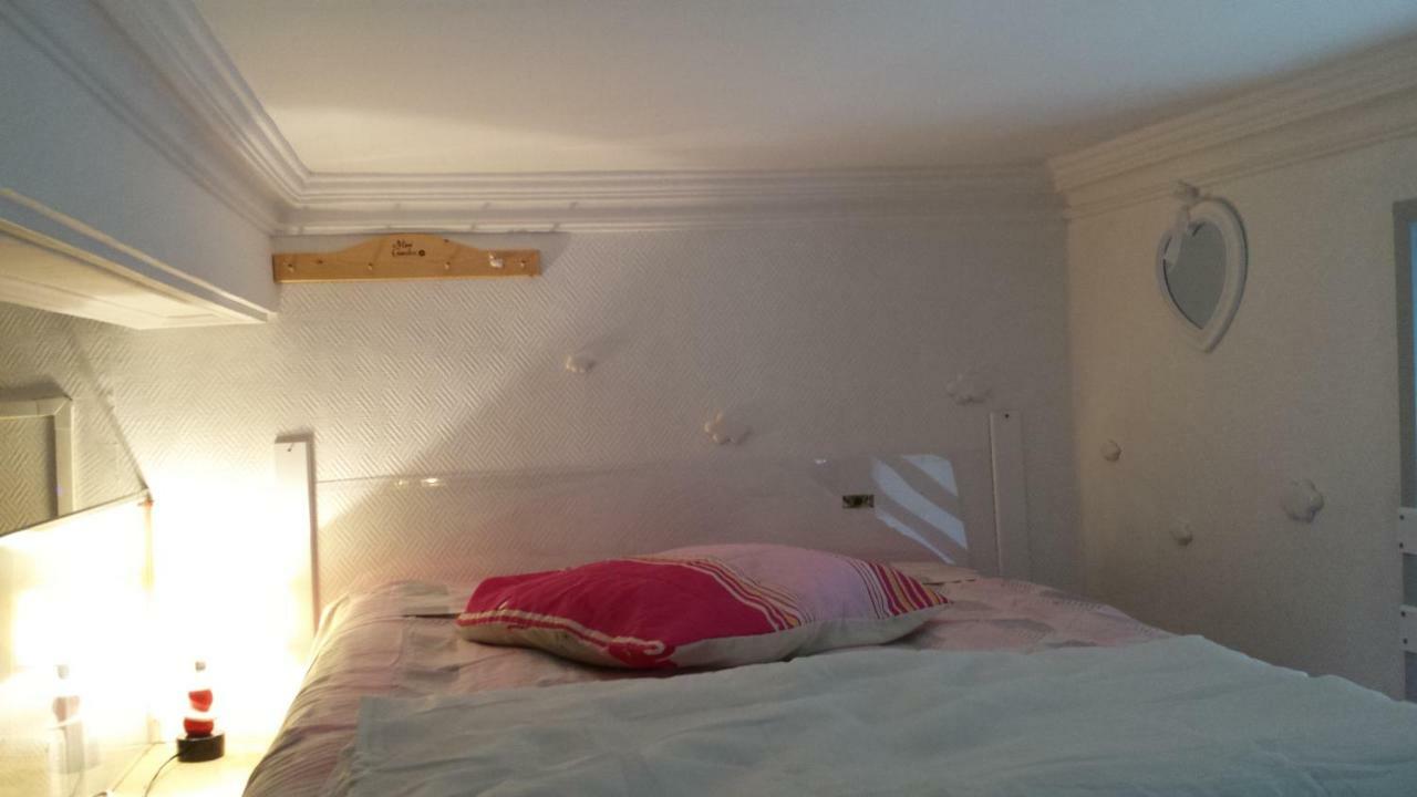 Coquet Studio En Mezzanine Nuit Pour 2 Personnes Saint-Girons  Exterior photo
