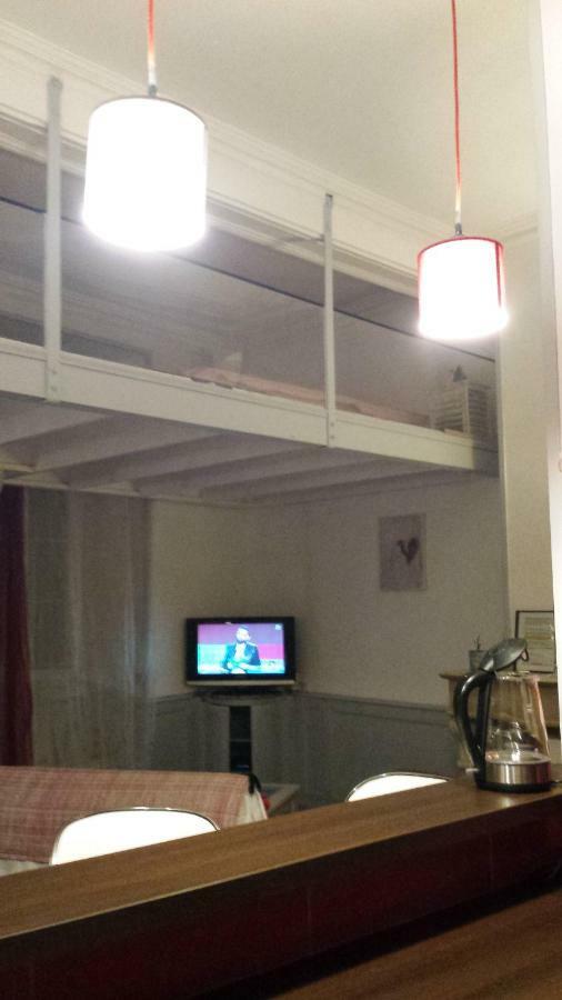 Coquet Studio En Mezzanine Nuit Pour 2 Personnes Saint-Girons  Exterior photo