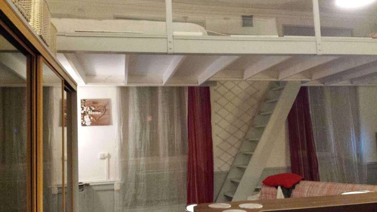 Coquet Studio En Mezzanine Nuit Pour 2 Personnes Saint-Girons  Exterior photo